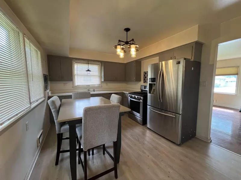 3668 S 79th St, Milwaukee, WI 53220