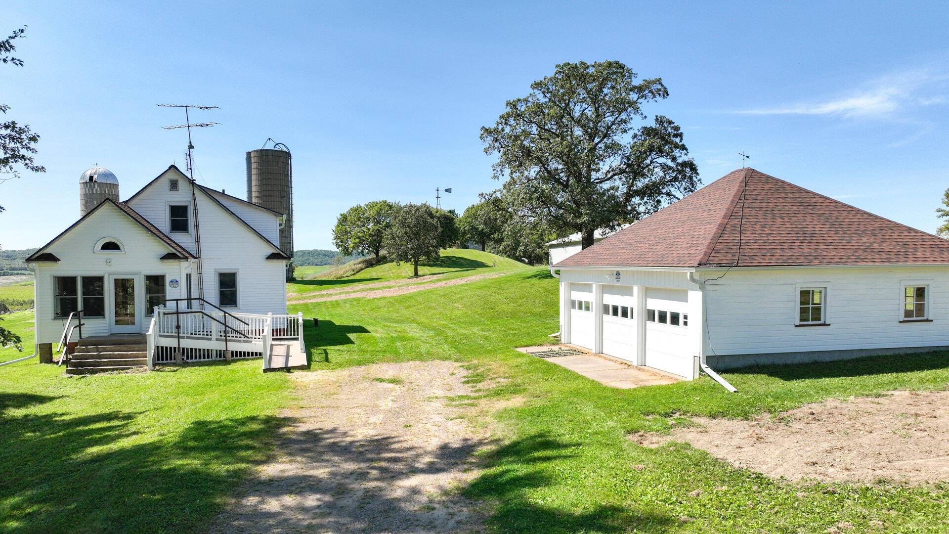 N9349 County Road FF -, Hixton, WI 54635