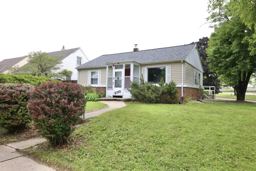 3315 E Allerton Ave, Cudahy, WI 53110