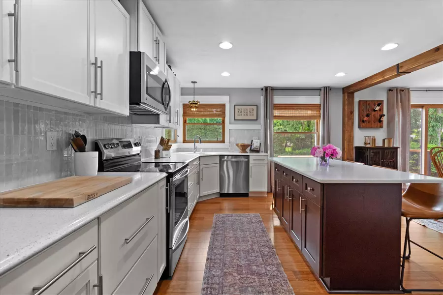 1280 Harvey Ave, Brookfield, WI 53005