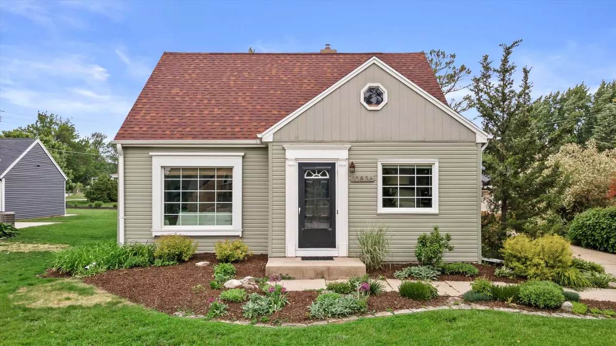 Wauwatosa, WI 53222,10836 W Fiebrantz Ave