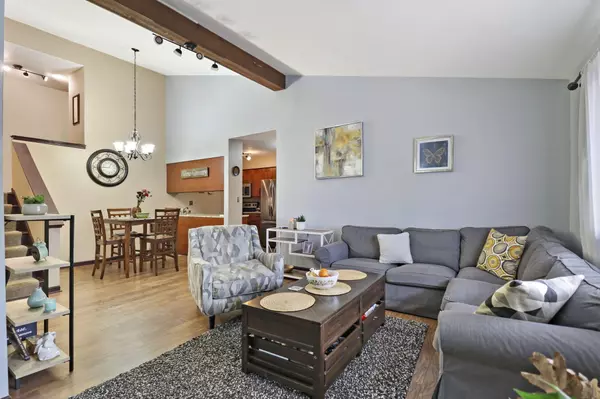 4085 S 84th St Unit 8, Greenfield, WI 53228