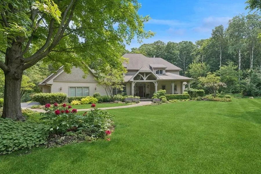 N1760 W Valley Park Rd, Linn, WI 53147
