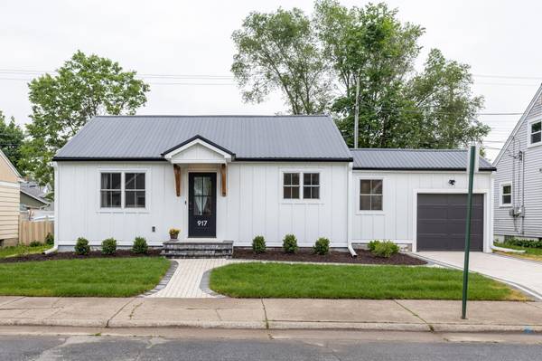 917 East Ave S, La Crosse, WI 54601