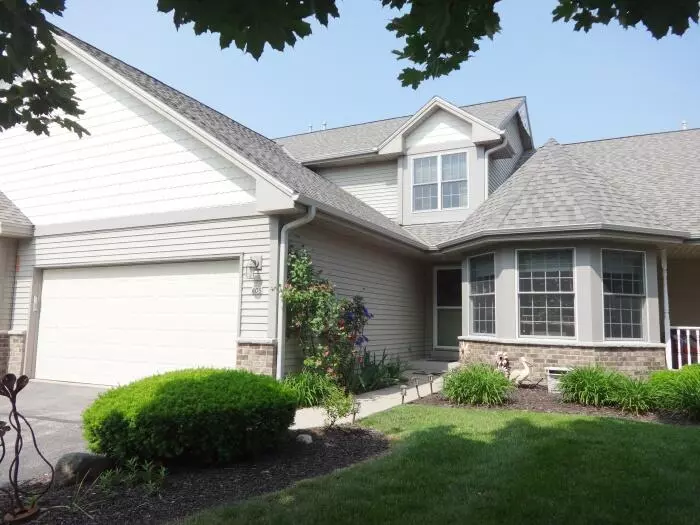 605 Annecy Park Cir, Waterford, WI 53185