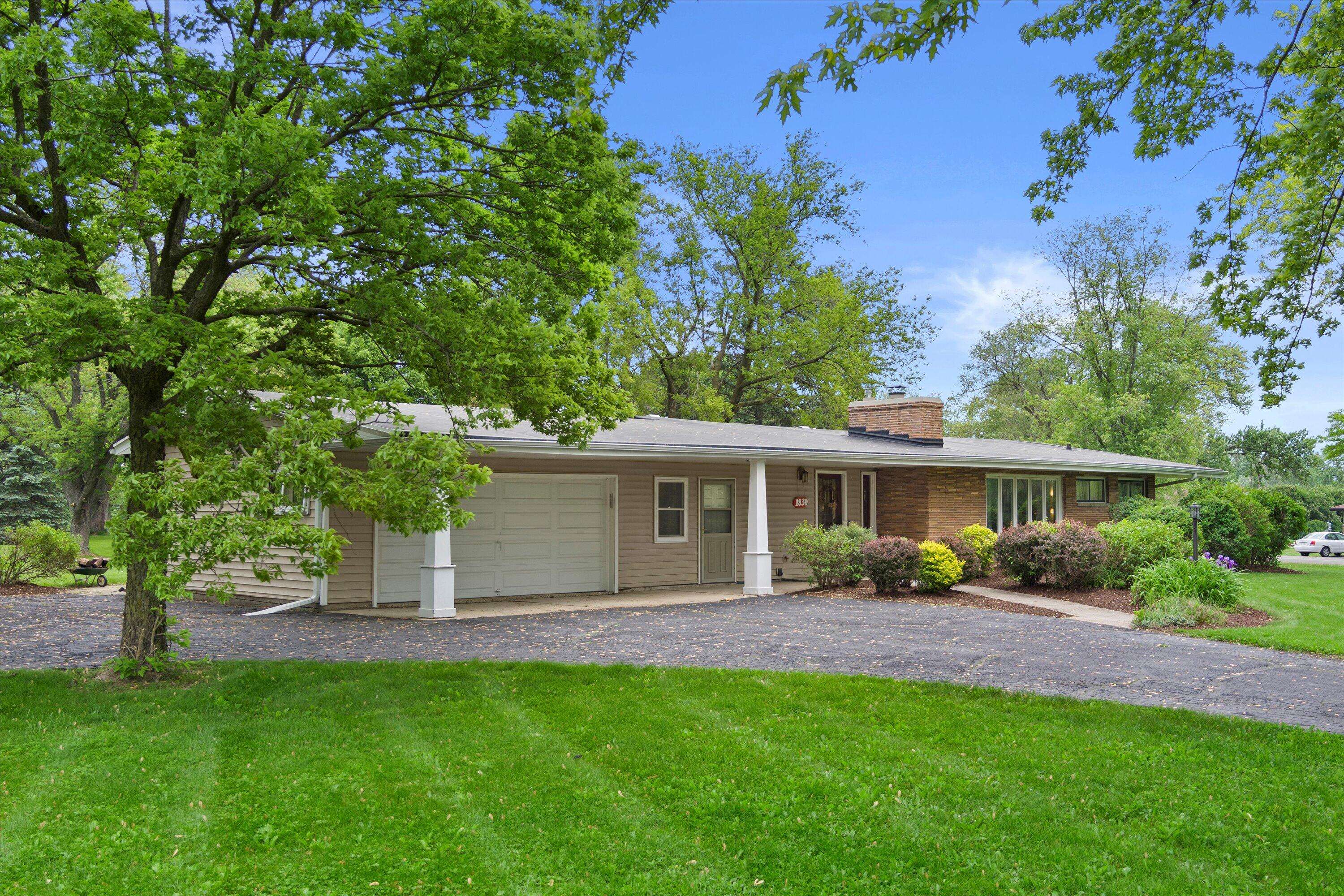Mequon, WI 53092,1830 W Zedler Ln