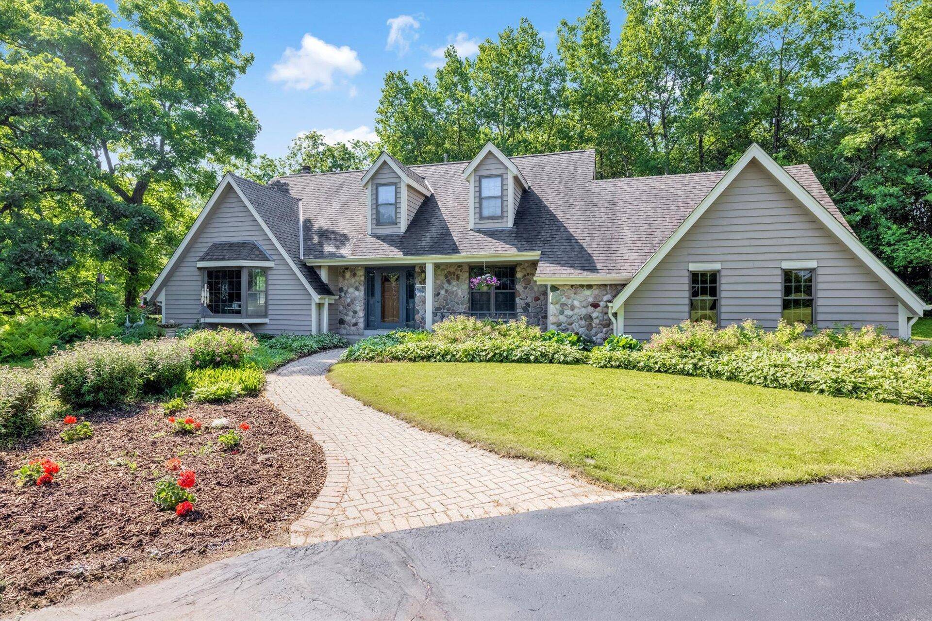S52W33813 Road GG -, Genesee, WI 53118