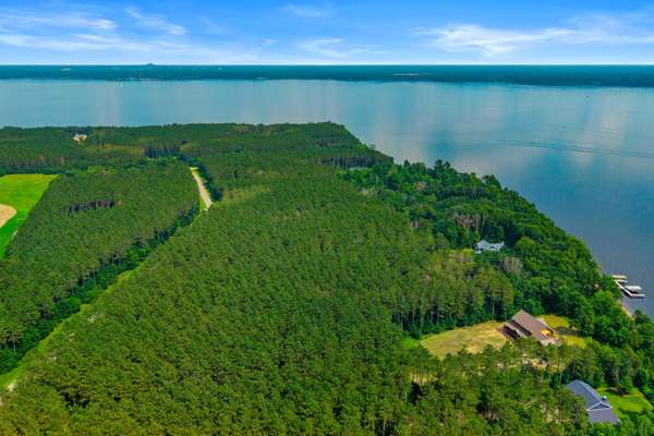 Lt38 Longview Point -, Armenia, WI 54646