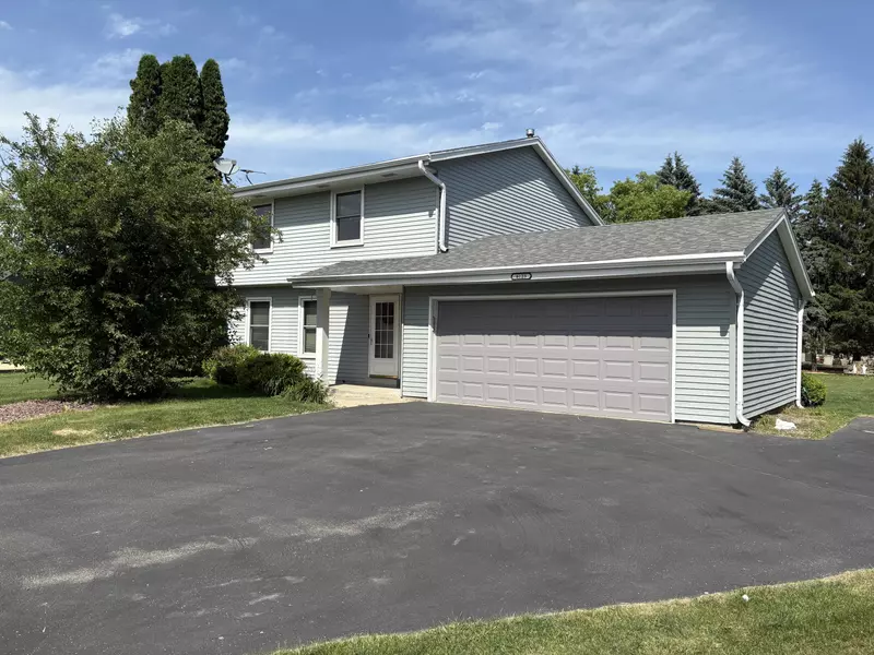 8123 Waverly Ct, Norway, WI 53185