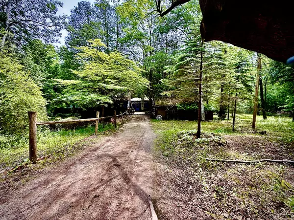 12830 Thunder Hollow Rd, Franklin, WI 54247