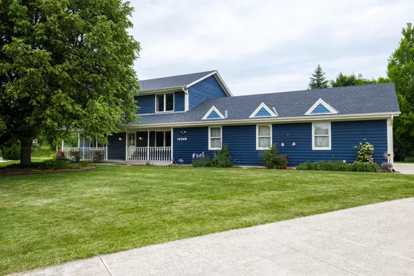 14240 Radiant Ct, Brookfield, WI 53005