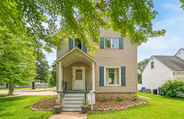 266 E 10th St, Fond Du Lac, WI 54935