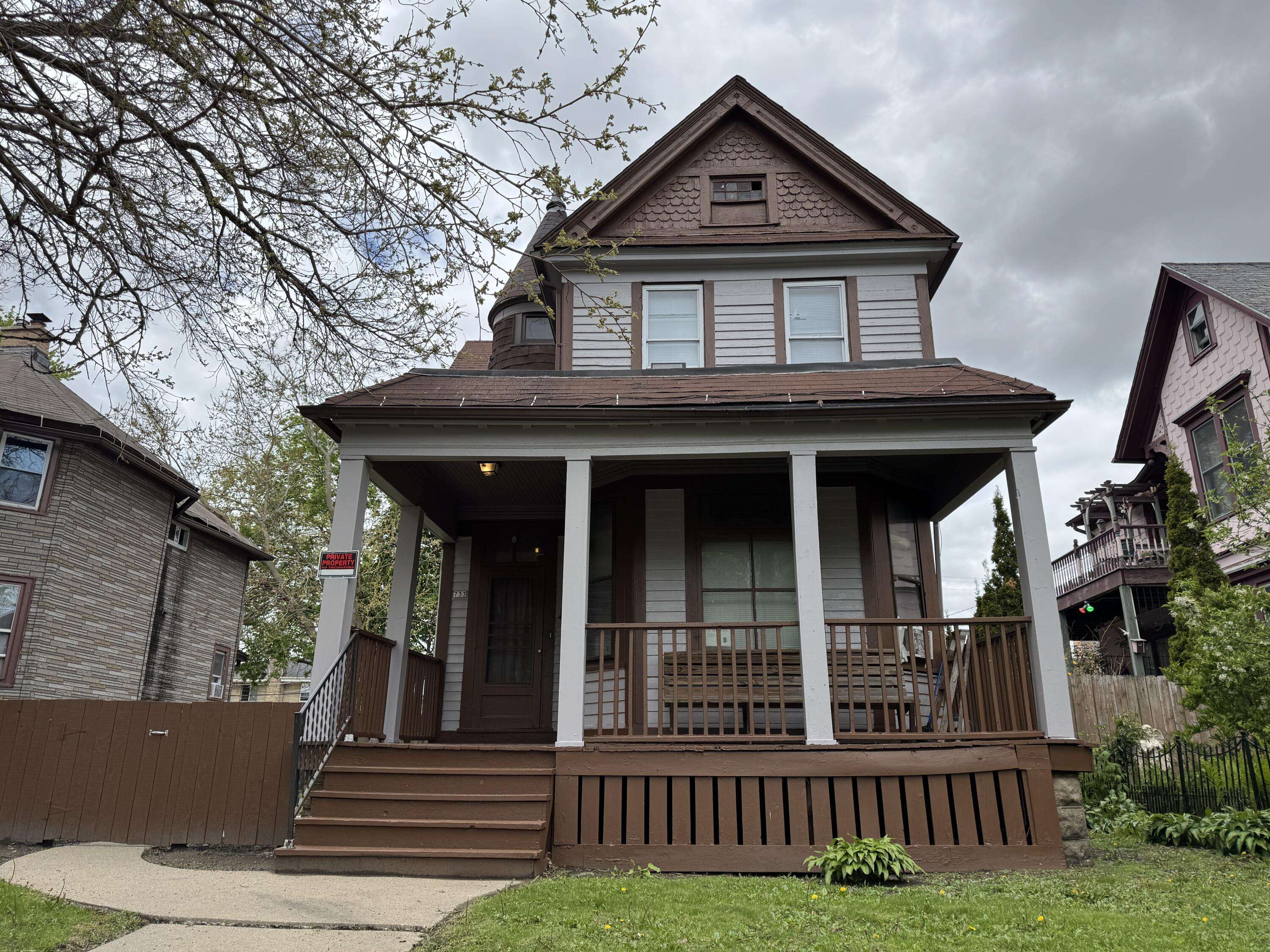 Milwaukee, WI 53204,733 S 26th St