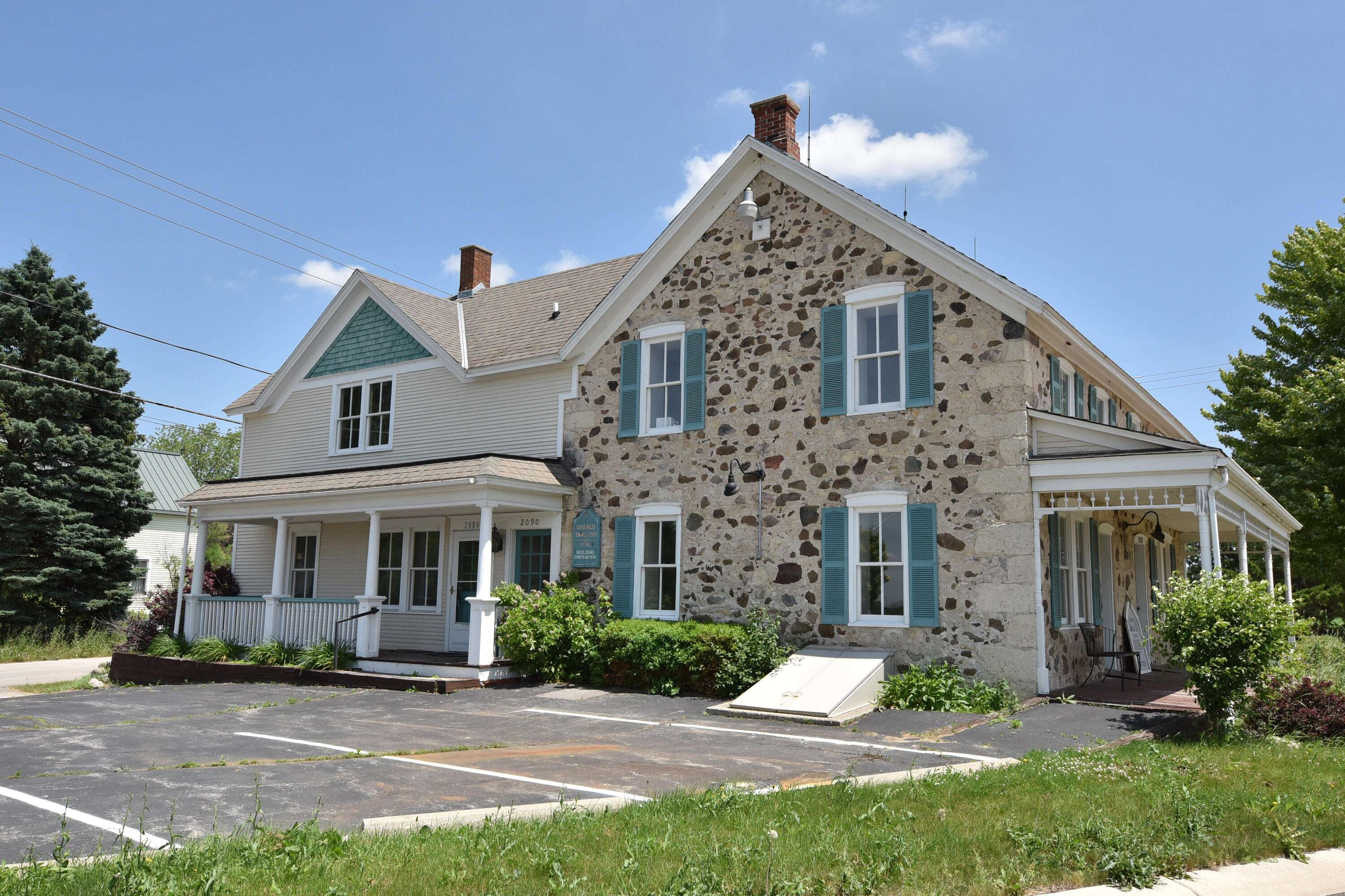 2088 Washington Ave Unit 2090, Cedarburg, WI 53012