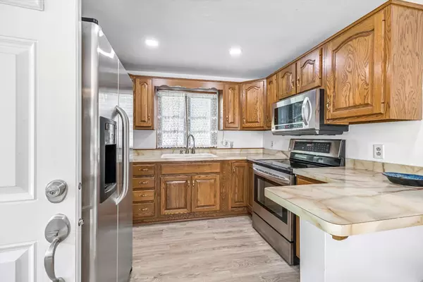 Pewaukee, WI 53072,N37W26687 Kopmeier Dr