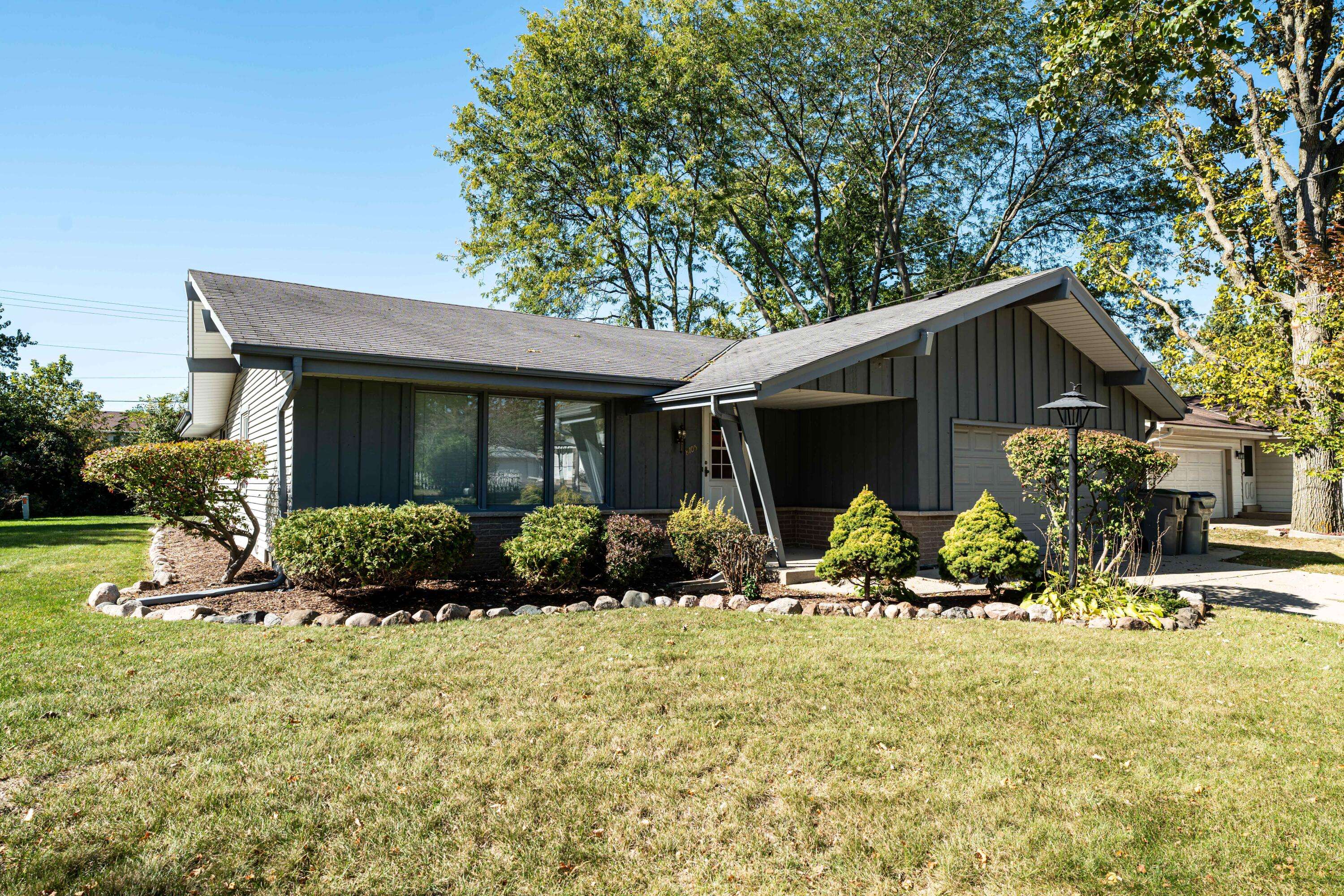 Milwaukee, WI 53224,8105 N 105th St