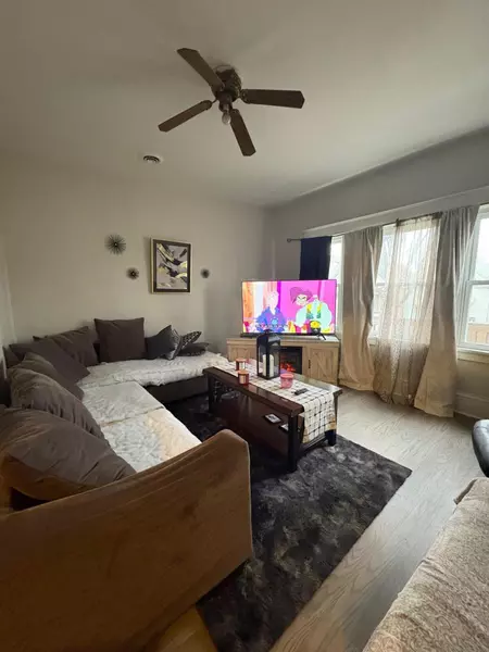 2341 S 12th St, Milwaukee, WI 53215