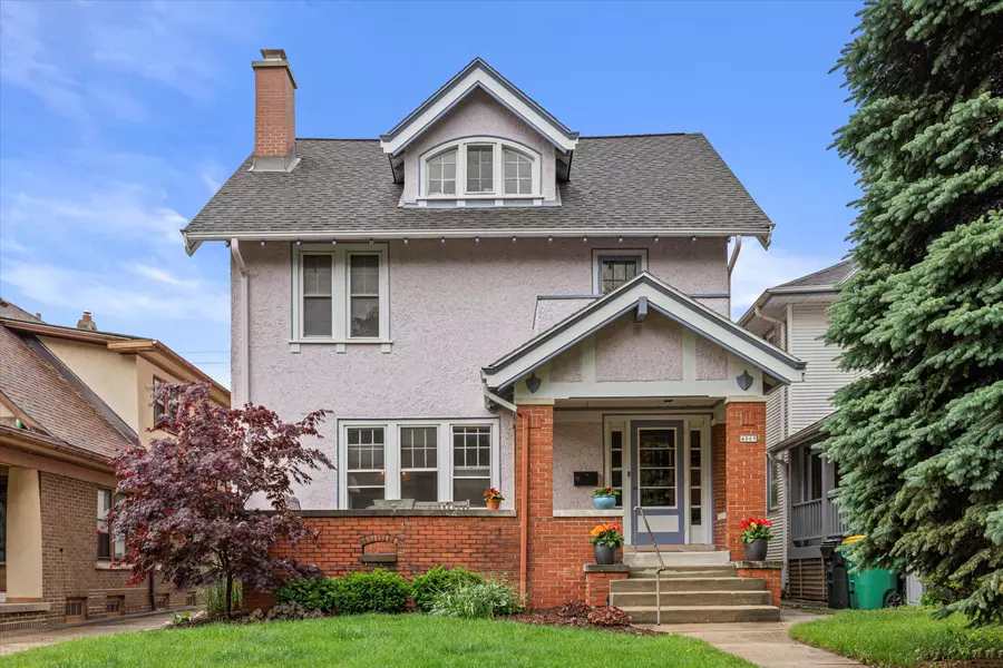 4069 N Prospect Ave, Shorewood, WI 53211