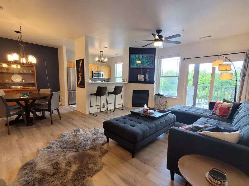 N113W16241 Sylvan Cir Unit 110, Germantown, WI 53022