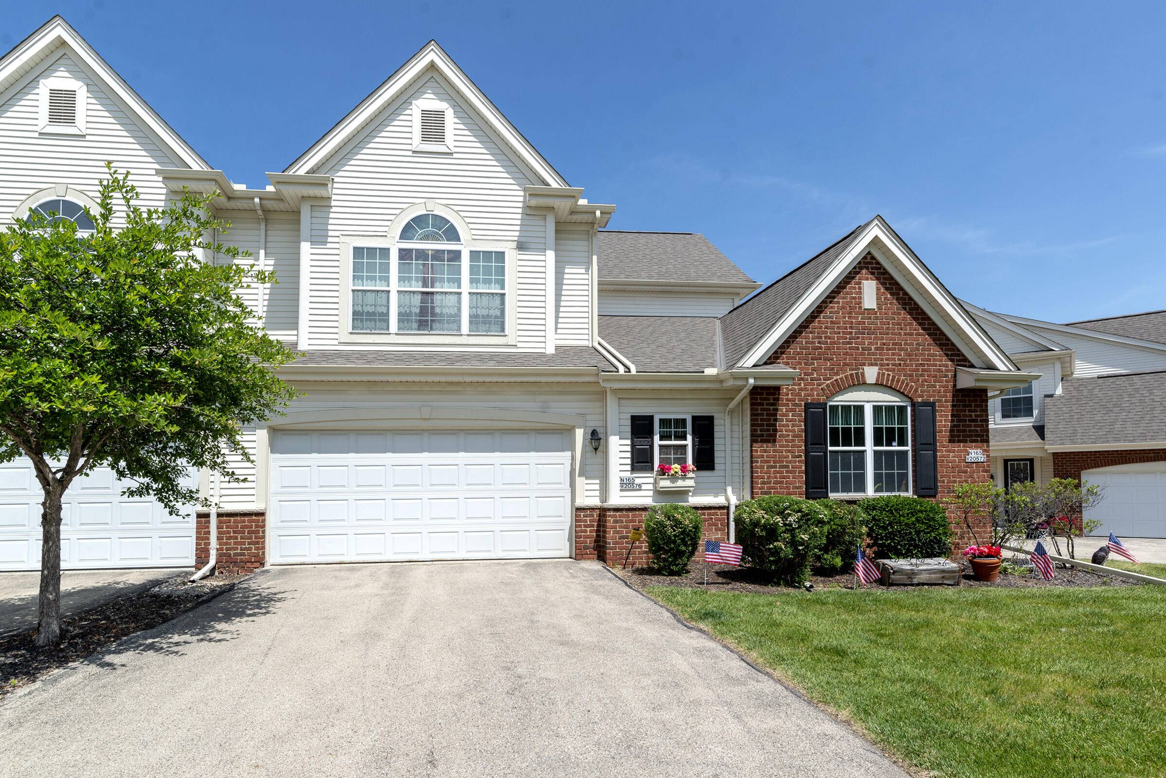 N165W20576 Berry Patch Rd Unit 702, Jackson, WI 53037