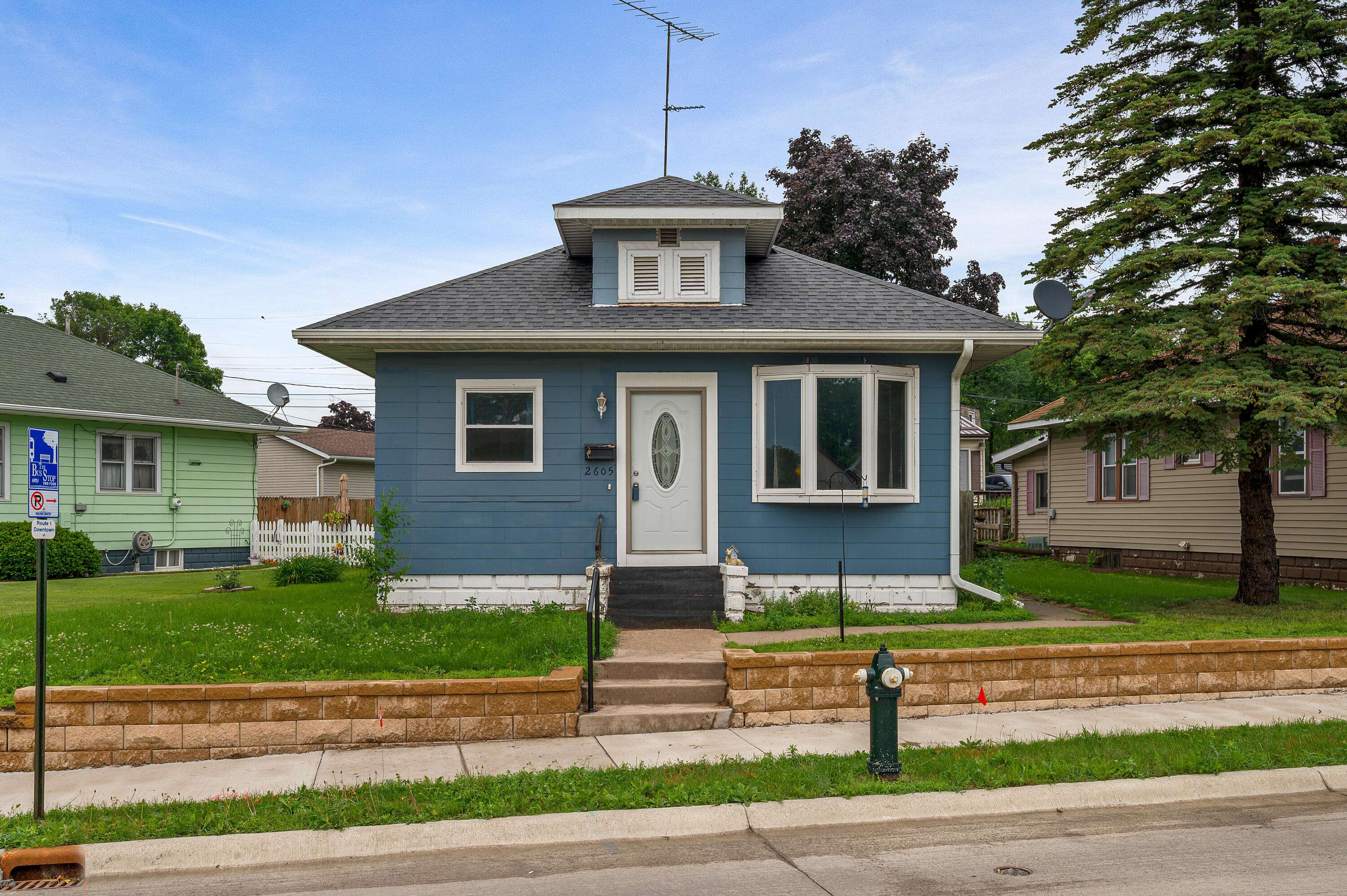 2605 South Ave, La Crosse, WI 54601