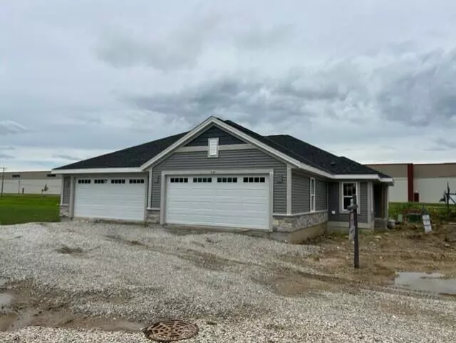 Watertown, WI 53094,516 Hunter Oaks Blvd Unit 0802