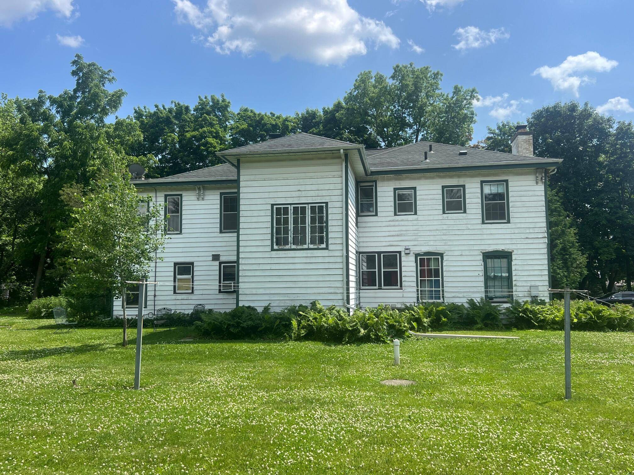 W379N5686 N Lake Rd Unit 3 Upper, Oconomowoc, WI 53066