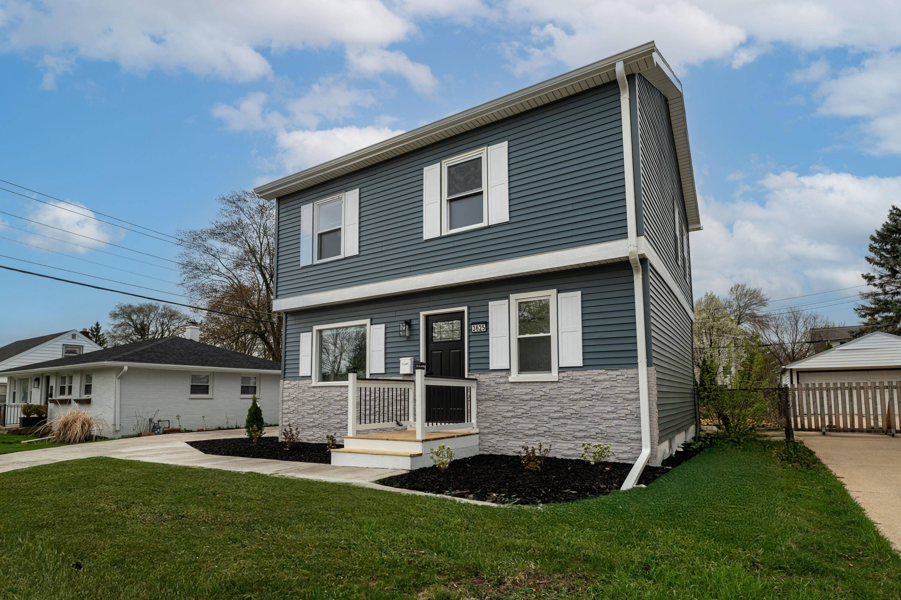 3625 S 88th St, Milwaukee, WI 53228