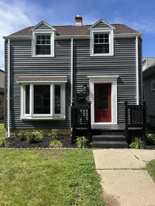 6200 W Locust St, Milwaukee, WI 53210