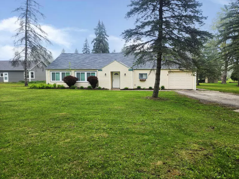 14220 Ranch Rd, Brookfield, WI 53005