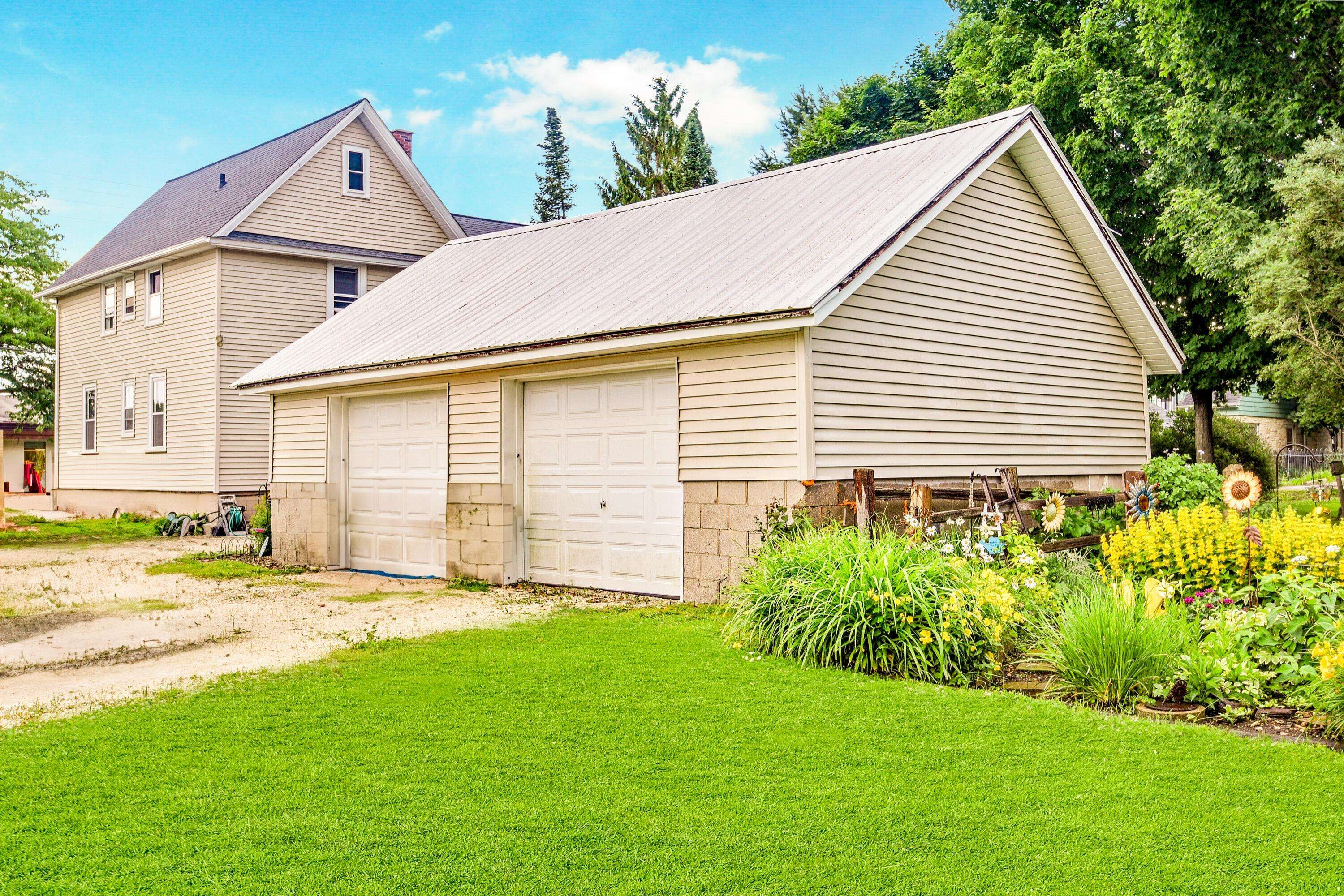 Jackson, WI 53037,W204N16835 Jackson Dr