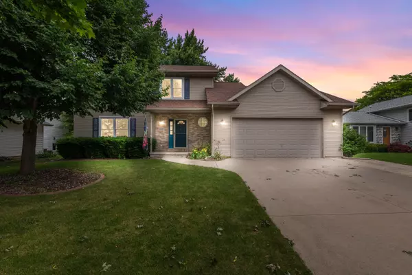 1001 Bluehill Ave, Fond Du Lac, WI 54935