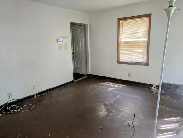 Milwaukee, WI 53218,4666 N 46th St