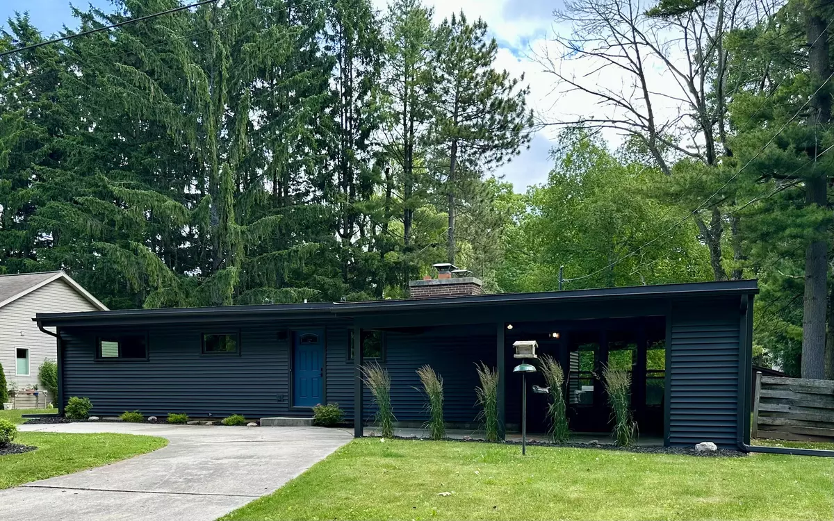 Wilson, WI 53081,5107 S 9th St