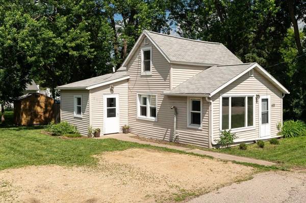 610 N Center Ave, Viroqua, WI 54665