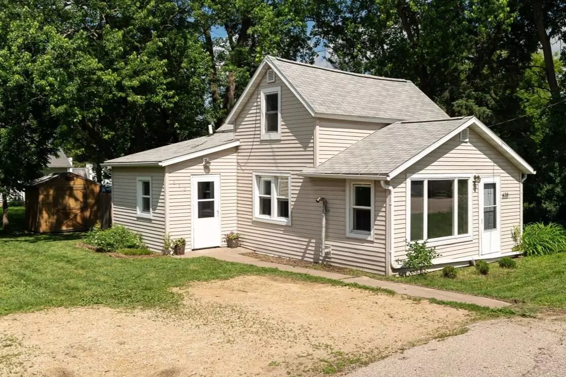 Viroqua, WI 54665,610 N Center Ave