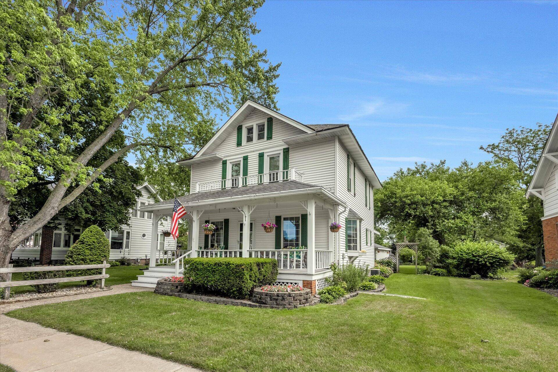 2955 Main St, East Troy, WI 53120