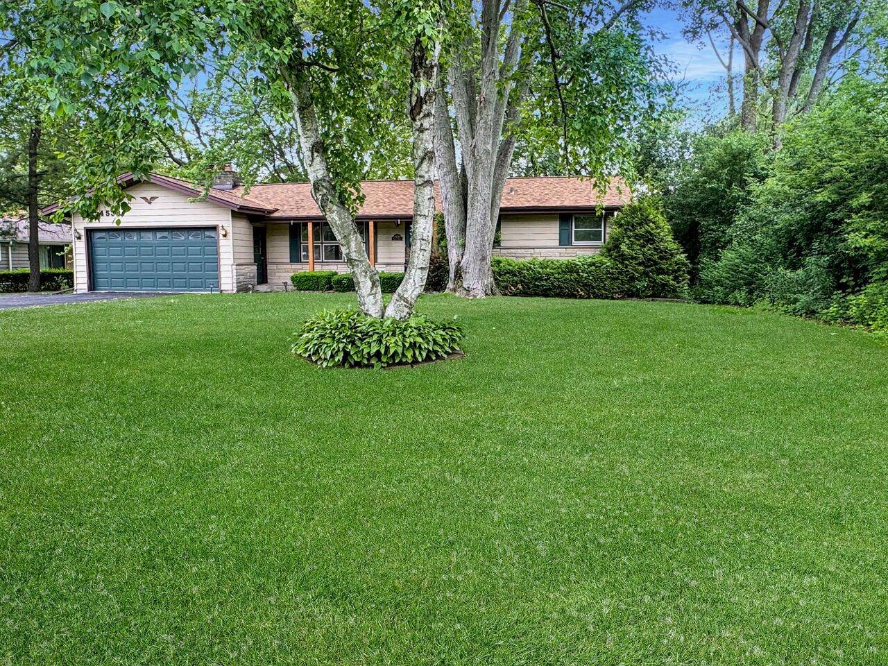 4538 Oakdale Dr, Caledonia, WI 53405