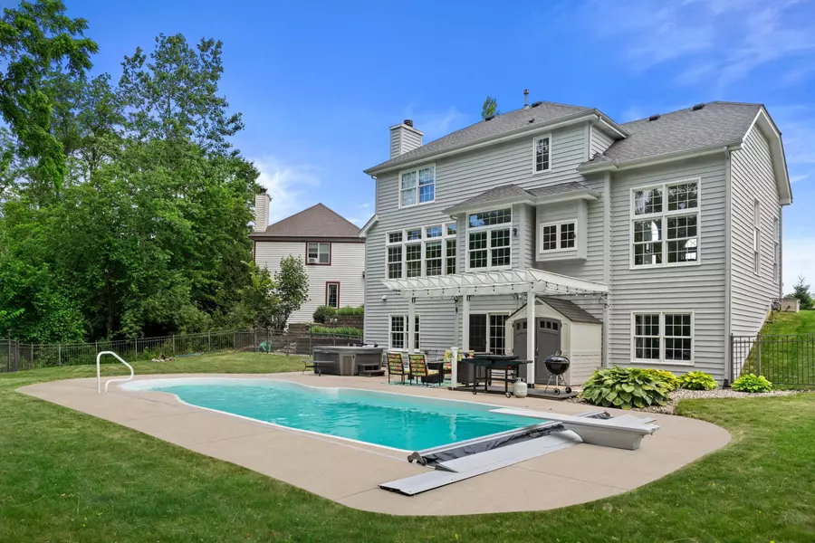 2705 Bartels Dr, Mount Pleasant, WI 53406