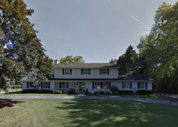 15630 Kata Dr, Brookfield, WI 53122