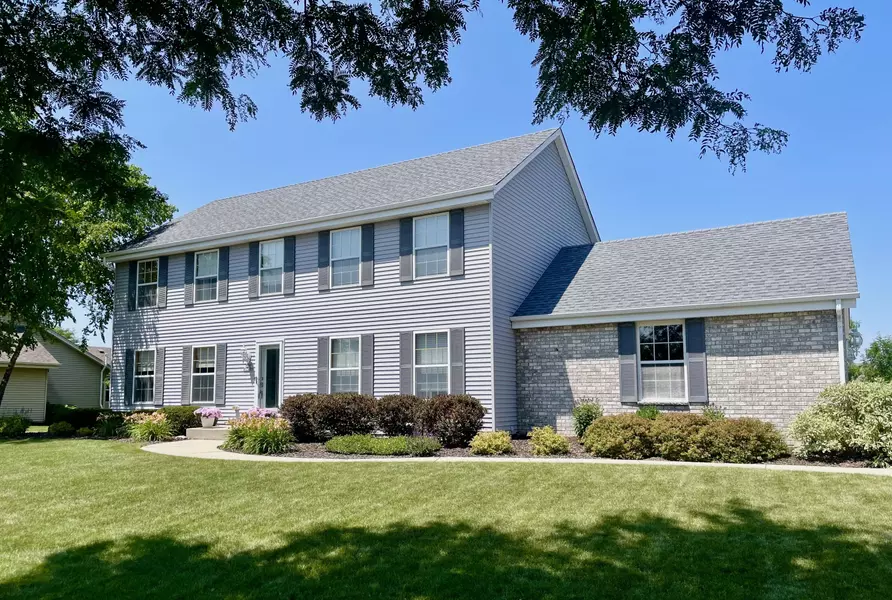 N99W17409 Meadow Creek Way, Germantown, WI 53022