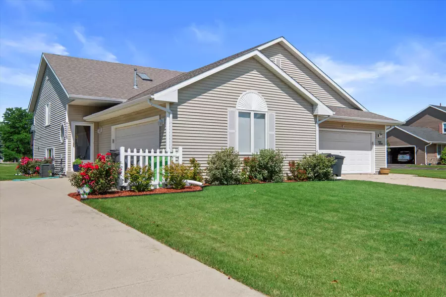 W194S8395 Summeridge Ct, Muskego, WI 53150