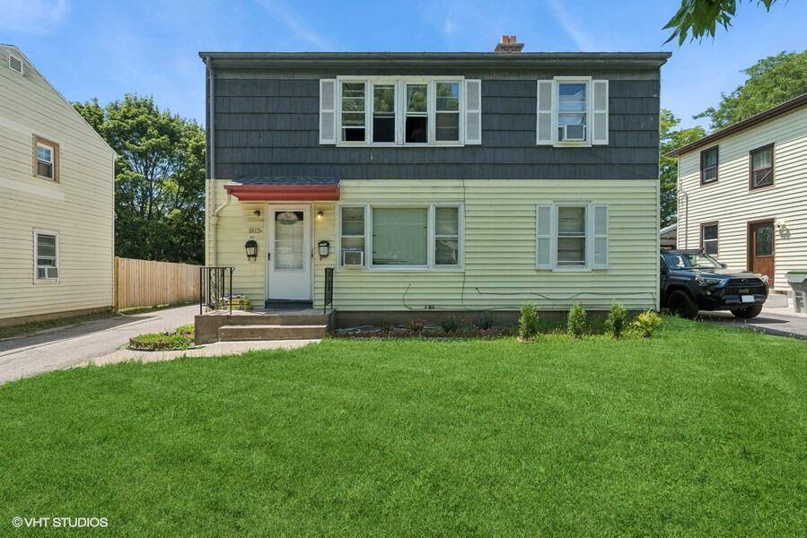 3617 S 22nd St Unit Upper, Milwaukee, WI 53221