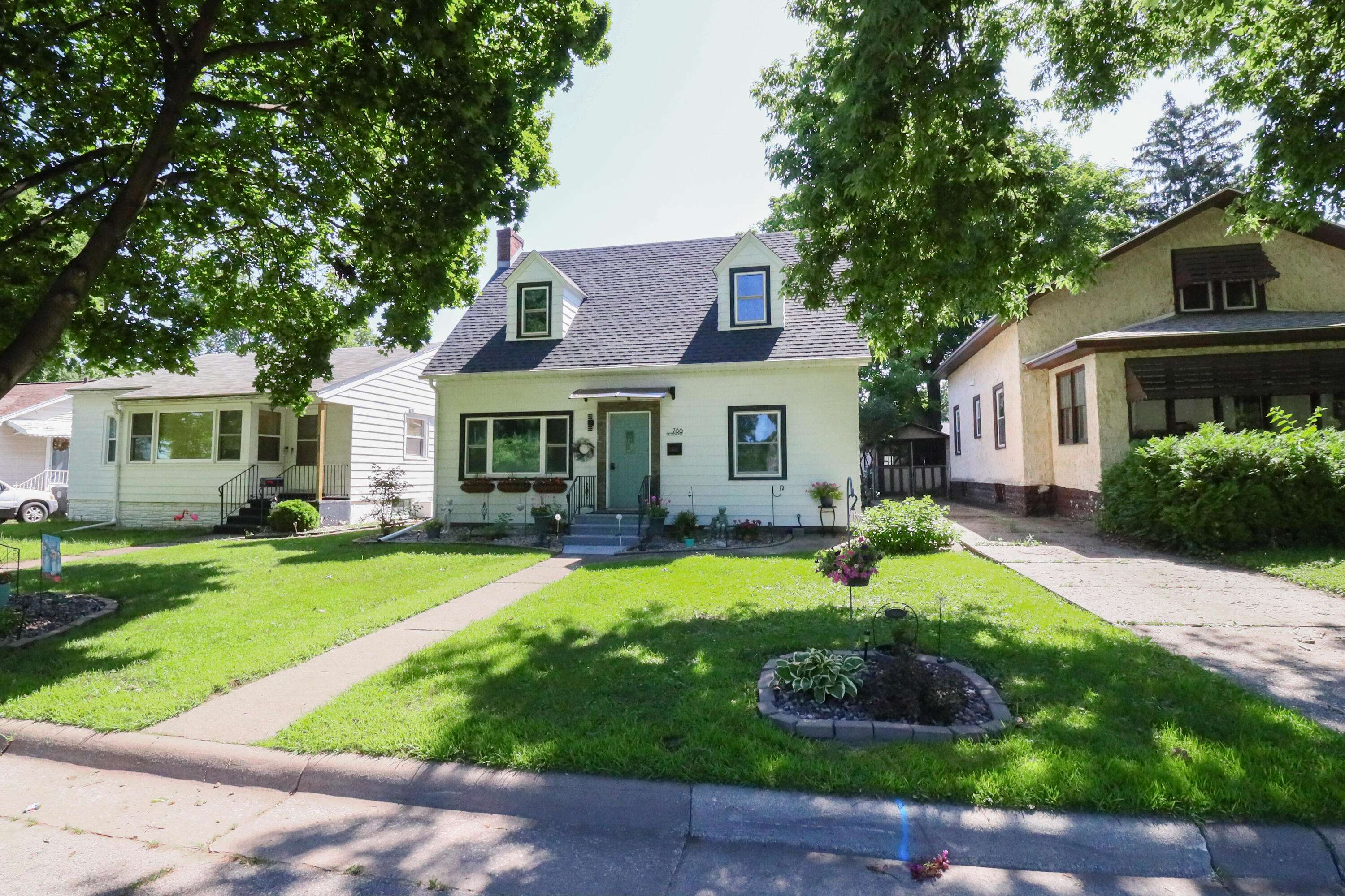 786 Hillview Ave, La Crosse, WI 54601