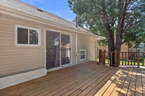 West Allis, WI 53227,2177 S 92nd St