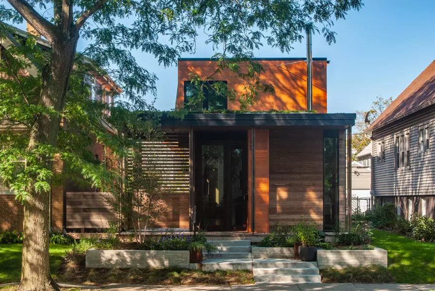 2649 N Bremen St, Milwaukee, WI 53212