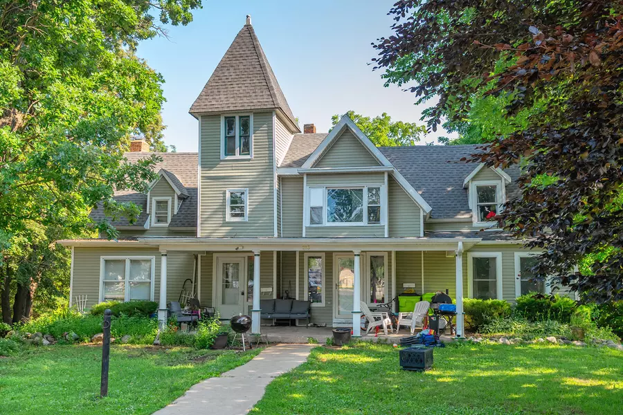 213 N Third St, Delavan, WI 53115