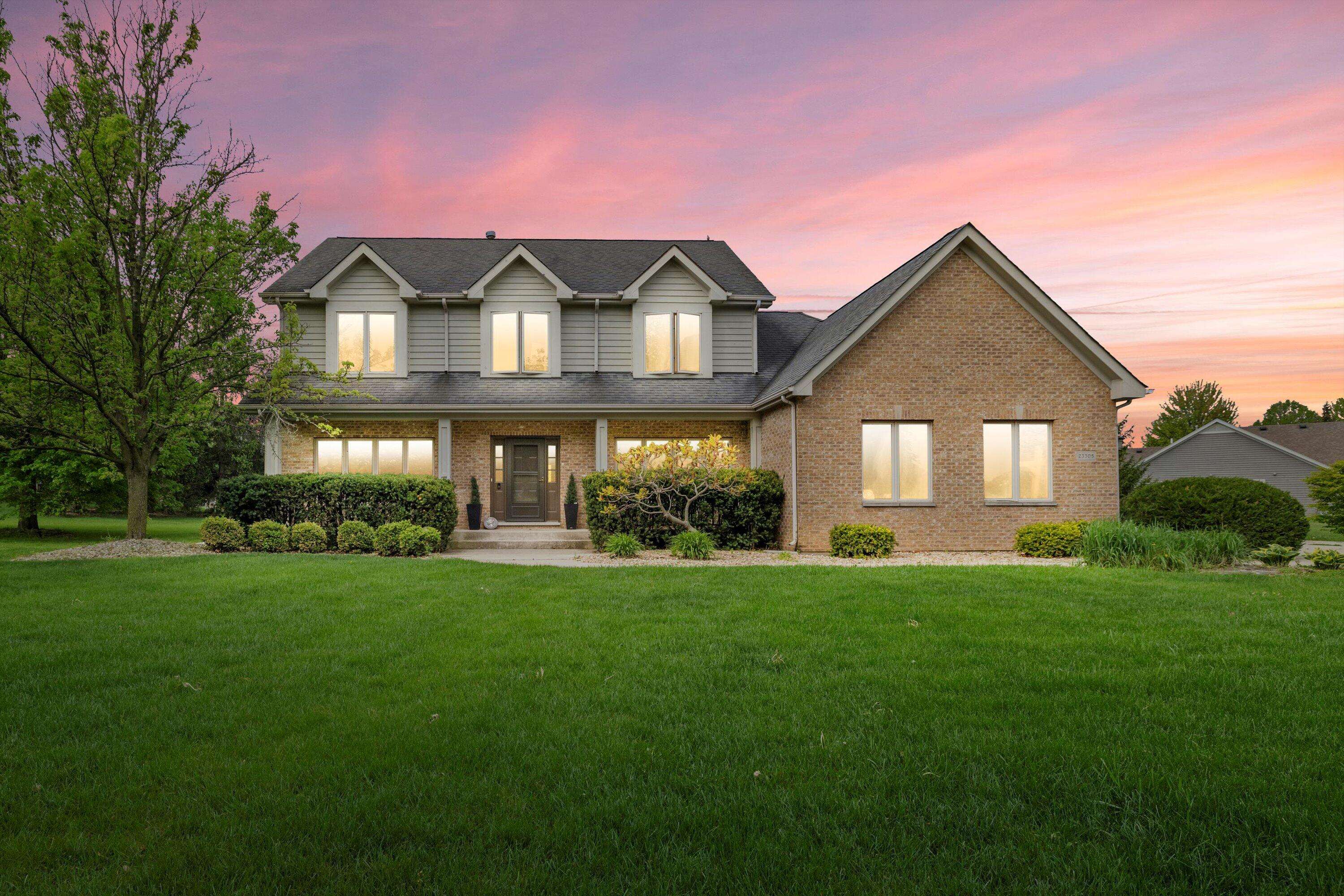 23305 111th St, Salem Lakes, WI 53179