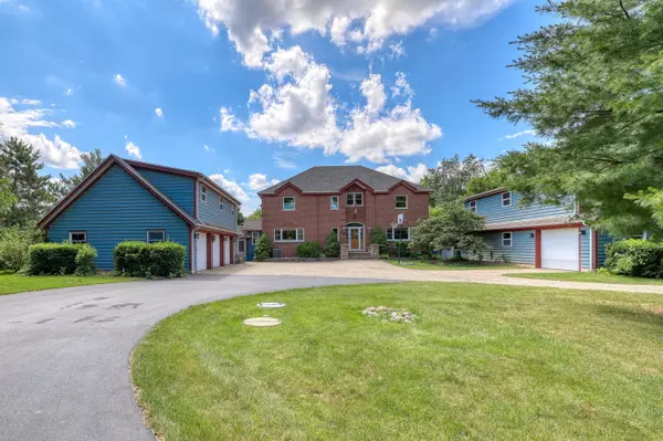 6444 Brever Rd, Burlington, WI 53105