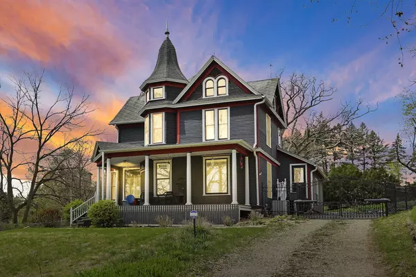 N1453 Clover Rd, Bloomfield, WI 53128